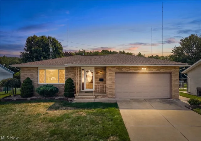 Photo 2 of Sale Pending at 1709 Winchester Dr, Cleveland, OH 44134 | MLS# 5240503 | Listing updated on 2026-09-07