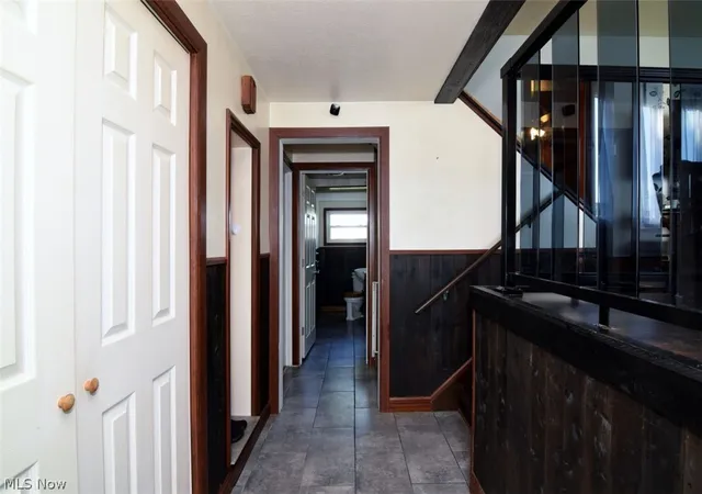 Photo 3 of Single family home for sale at 6902 Lantern Ln, Cleveland, OH 44130 | MLS# 5241893 | Listing updated on 2026-09-04