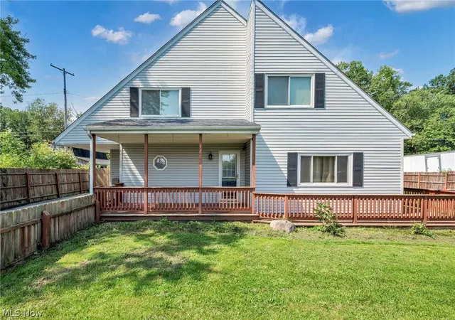 Photo 3 of Single family home for sale at 1260 Cleveland Ave, Madison, OH 44057 | MLS# 5242279 | Listing updated on 2026-09-22