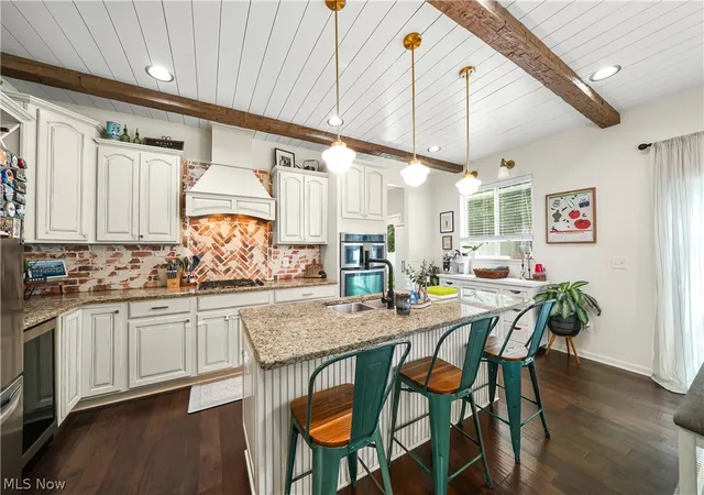 Photo 4 of Single family home for sale at 2160 Hunting Valley Ln, Streetsboro, OH 44241 | MLS# 5241935 | Listing updated on 2026-09-29