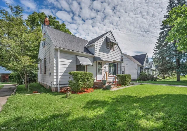 Photo 2 of Single family home for sale at 15805 Grant Ave, Maple Heights, OH 44137 | MLS# 5239209 | Listing updated on 2026-09-04