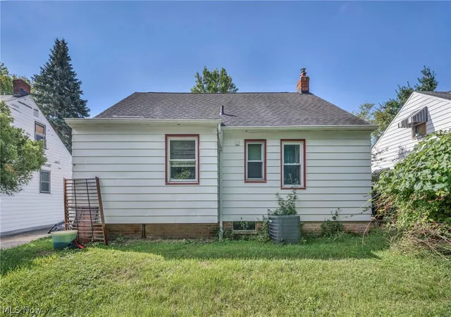 Photo 3 of Single family home for sale at 15805 Grant Ave, Maple Heights, OH 44137 | MLS# 5239209 | Listing updated on 2026-09-04