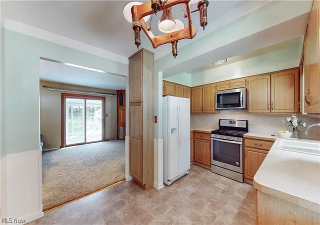 Photo 4 of Sale Pending at 72 Meadow Ln, Peninsula, OH 44264 | MLS# 5241317 | Listing updated on 2026-09-08