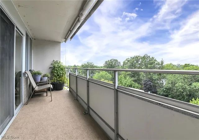 Photo 3 of Condo for sale at 12900 Lake Ave #809, Lakewood, OH 44107 | MLS# 5241481 | Listing updated on 2026-09-09