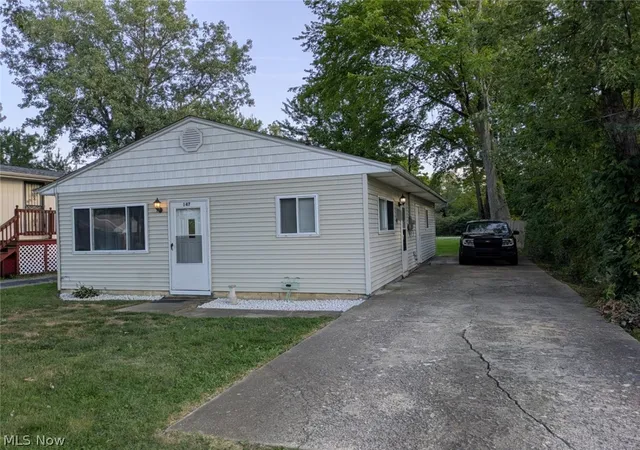 Photo 1 of Single family home for sale at 147 Morgan Ave, Elyria, OH 44035 | MLS# 5242318 | Listing updated on 2026-09-04