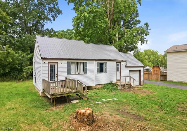 Photo 3 of Single family home for sale at 3470 Roseview Dr Se, Hubbard, OH 44425 | MLS# 5242464 | Listing updated on 2026-09-04