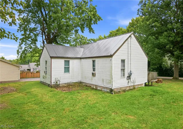 Photo 4 of Single family home for sale at 3470 Roseview Dr SE, Hubbard, OH 44425 | MLS# 5242464 | Listing updated on 2026-09-04