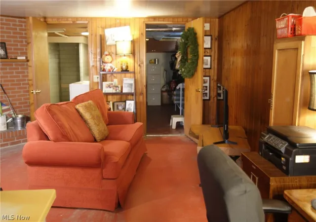 Photo 2 of Sale Pending at 322 S Alexander St, Millersburg, OH 44654 | MLS# 5242413 | Listing updated on 2026-09-08