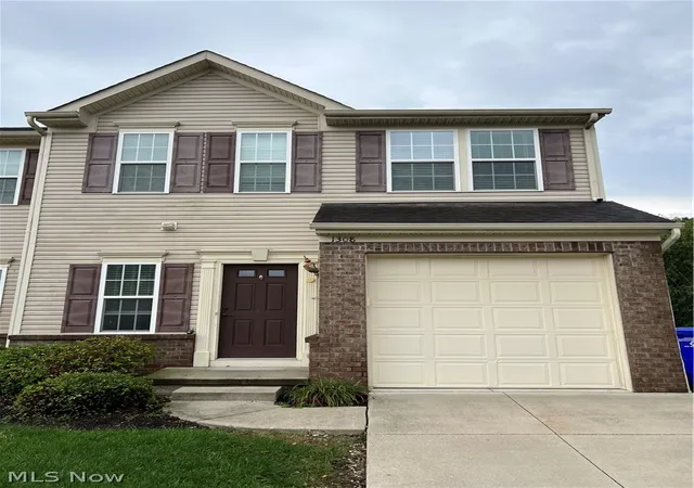Photo 1 of Condo for sale at 1308 Wellingshire Cir, Cuyahoga Falls, OH 44221 | MLS# 5242309 | Listing updated on 2026-09-27