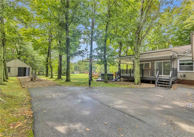 Photo 3 of Sale Pending at 29126 Chardon Rd, Willoughby Hills, OH 44092 | MLS# 5241315 | Listing updated on 2026-09-07