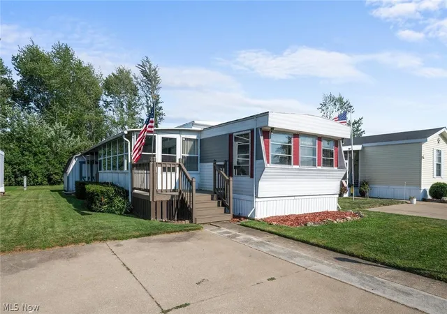 Photo 1 of Single family home for sale at 83 Rathbun Dr, Lakeside Marblehead, OH 43440 | MLS# 5242115 | Listing updated on 2026-09-05