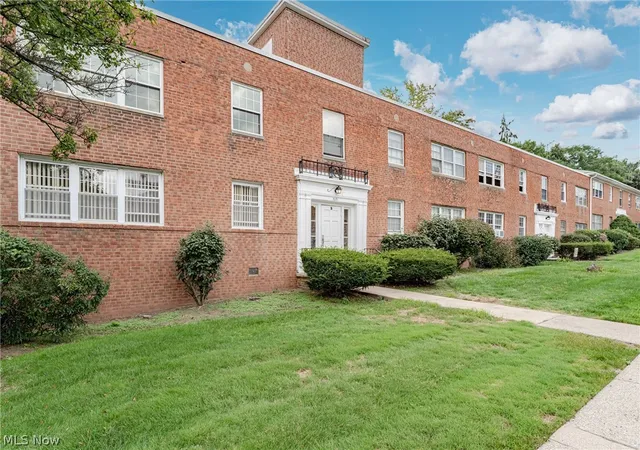 Photo 2 of Condo for sale at 3271 Warrensville Ctr Rd #8B, Shaker Heights, OH 44122 | MLS# 5240607 | Listing updated on 2026-09-04