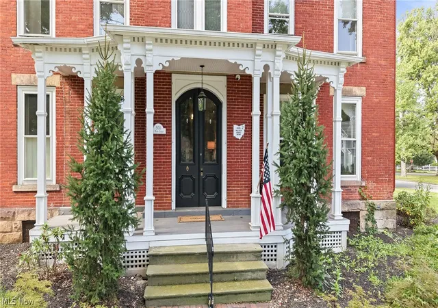 Photo 2 of Sale Pending at 500 S Main St, Youngstown, OH 44514 | MLS# 5239674 | Listing updated on 2026-09-09