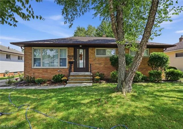 Photo 1 of Sale Pending at 7263 Oakwood Rd, Cleveland, OH 44130 | MLS# 5242531 | Listing updated on 2026-09-15