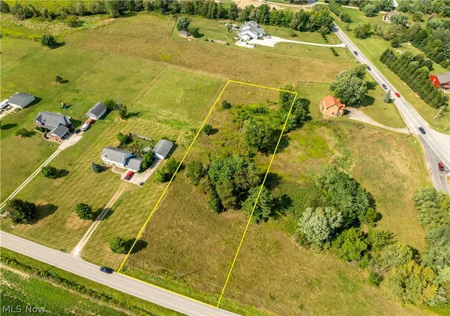 Photo 3 of Sale Pending at Paradise Rd, Medina, OH 44256 | MLS# 5242228 | Listing updated on 2026-09-18