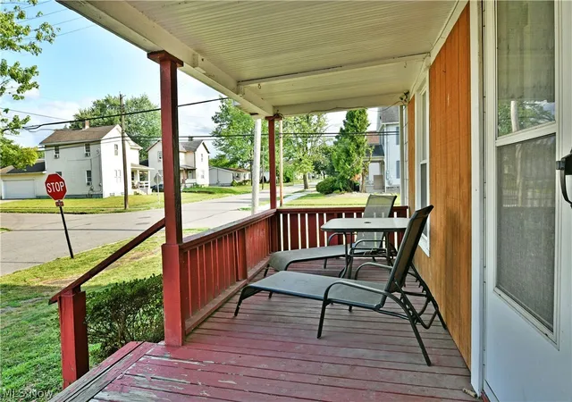 Photo 4 of Single family home for sale at 304 Cherry Ave, Niles, OH 44446 | MLS# 5242278 | Listing updated on 2026-09-29