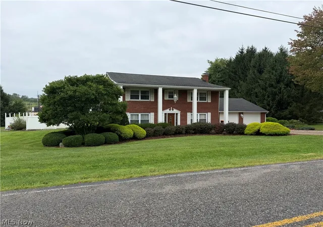 Photo 1 of Single family home for sale at 48769 Lakeview Cir, East Liverpool, OH 43920 | MLS# 5242002 | Listing updated on 2026-09-14