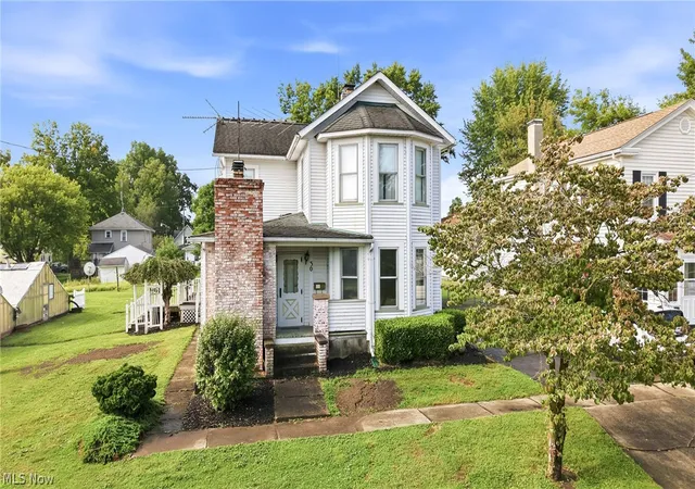 Photo 1 of Single family home for sale at 30 E Liberty St, Newton Falls, OH 44444 | MLS# 5242559 | Listing updated on 2026-09-28