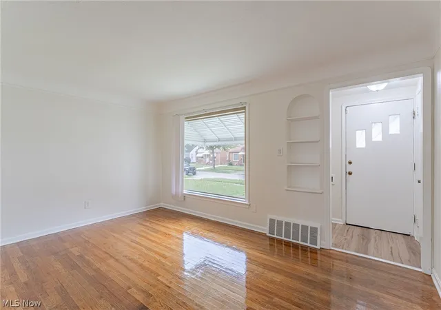 Photo 3 of Single family home for sale at 4357 Ingleside Rd, Cleveland, OH 44128 | MLS# 5239887 | Listing updated on 2026-09-04