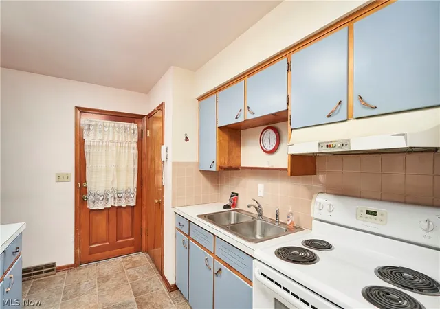 Photo 3 of Single family home for sale at 2375 Killian Rd, Akron, OH 44312 | MLS# 5241522 | Listing updated on 2026-09-09
