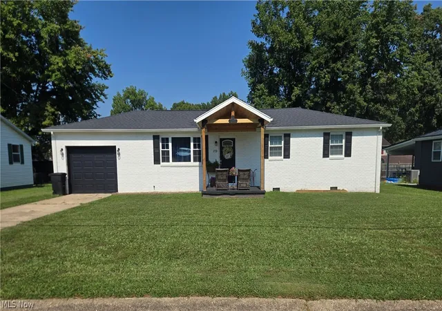 Single family home for sale at 173 S Maple Dr, Mineral Wells, WV 26150 | MLS# 5242610