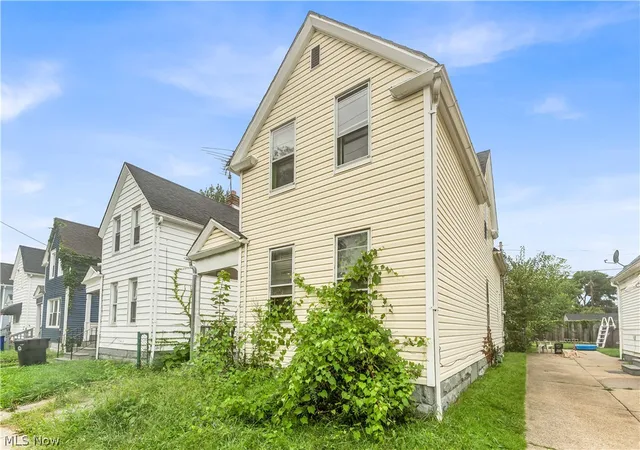 Photo 3 of Single family home for sale at 1012 E 72nd Street, Cleveland, OH 44103 | MLS# 5242565 | Listing updated on 2026-09-05