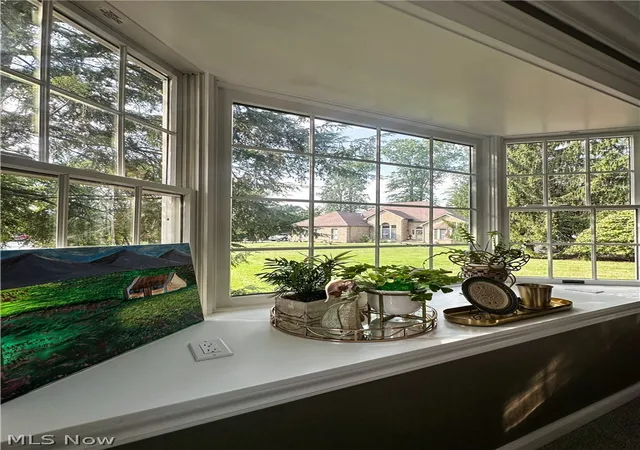 Photo 4 of Single family home for sale at 100 Onyx Pl, Cortland, OH 44410 | MLS# 5242584 | Listing updated on 2026-09-11