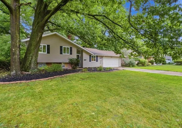 Photo 2 of Single family home for sale at 321 Royal Oak Blvd, Cleveland, OH 44143 | MLS# 5242625 | Listing updated on 2026-09-06