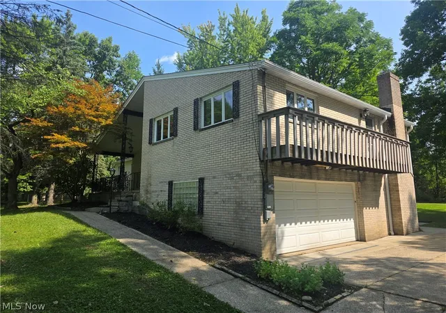 Photo 2 of Single family home for sale at 13037 Stratford Trl, Chesterland, OH 44026 | MLS# 5242133 | Listing updated on 2026-09-05