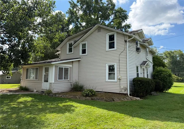 Photo 3 of Single family home for sale at 203 N Applecreek Rd, Wooster, OH 44691 | MLS# 5239573 | Listing updated on 2026-09-05