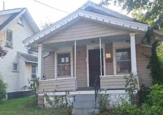 Photo 1 of Single family home for sale at 1738 Superior Ave, Canton, OH 44705 | MLS# 5242642 | Listing updated on 2026-09-10