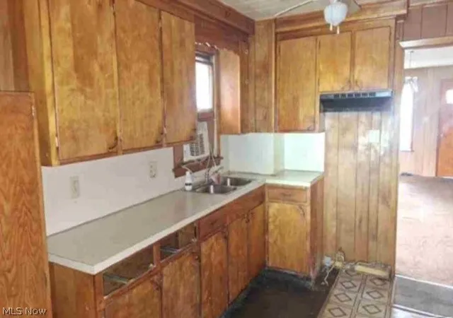 Photo 3 of Single family home for sale at 1738 Superior Ave, Canton, OH 44705 | MLS# 5242642 | Listing updated on 2026-09-10