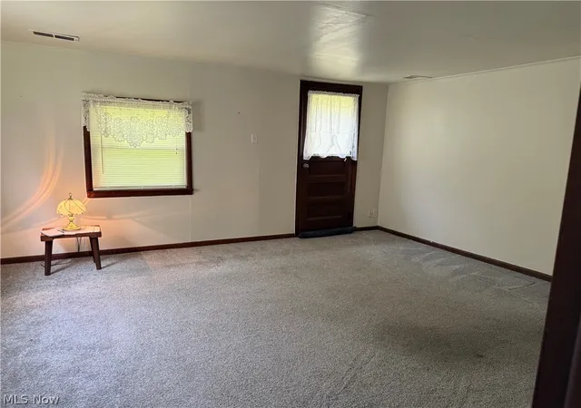 Photo 3 of Single family home for sale at 501 Maryland Ave, Salem, OH 44460 | MLS# 5241853 | Listing updated on 2026-09-15