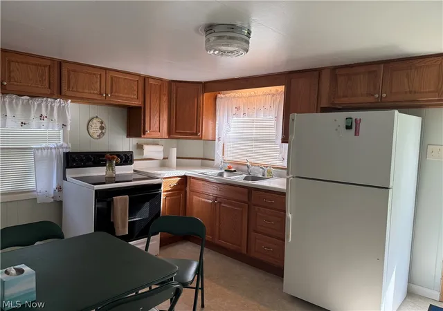 Photo 4 of Single family home for sale at 501 Maryland Ave, Salem, OH 44460 | MLS# 5241853 | Listing updated on 2026-09-15
