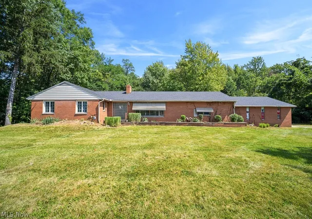 Photo 1 of Sale Pending at 355 S Chillicothe Rd, Aurora, OH 44202 | MLS# 5242621 | Listing updated on 2026-09-24