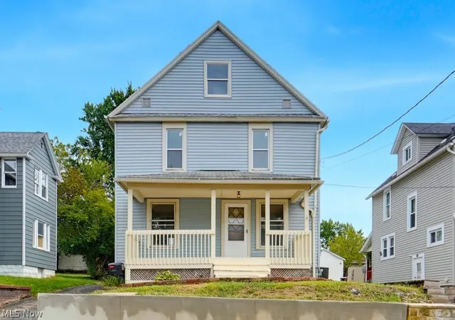 Photo 1 of Single family home for sale at 2121 10th Street Sw, Akron, OH 44314 | MLS# 5242650 | Listing updated on 2026-09-14