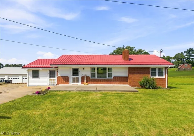 Photo 2 of Single family home for sale at 73797 Freeport Rd, Freeport, OH 43973 | MLS# 5241809 | Listing updated on 2026-09-11