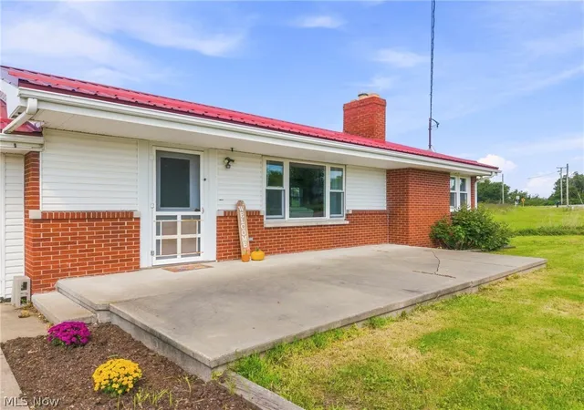 Photo 3 of Single family home for sale at 73797 Freeport Rd, Freeport, OH 43973 | MLS# 5241809 | Listing updated on 2026-09-11