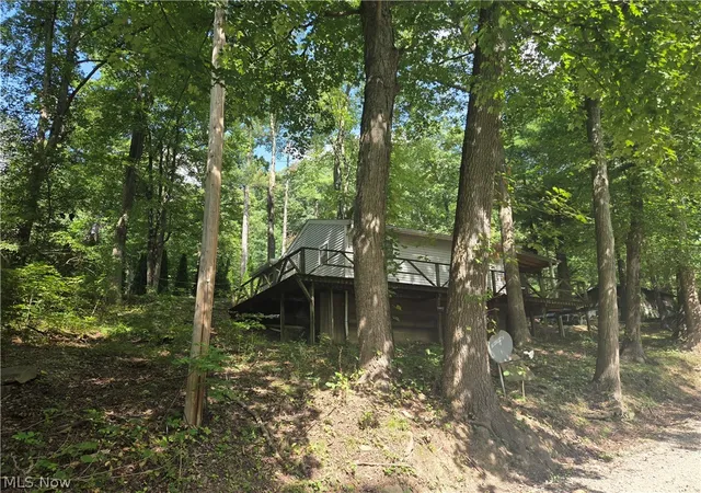 Photo 3 of Single family home for sale at 5082 Poplar Dr Sw, Carrollton, OH 44615 | MLS# 5242366 | Listing updated on 2026-09-23