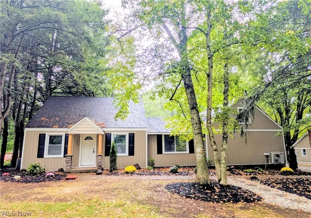 Single family home for sale at 1739 E Turkeyfoot Lake Rd, Green, OH 44312 | MLS# 5238873 | Listing updated on 2026-09-14