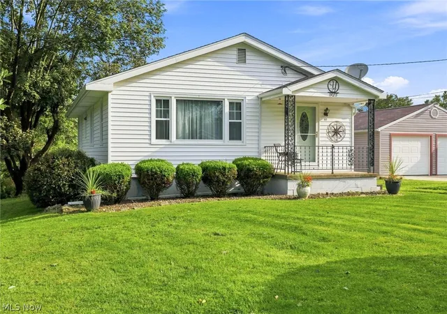 Photo 3 of Single family home for sale at 923 Myler Rd, East Liverpool, OH 43920 | MLS# 5242533 | Listing updated on 2026-09-12