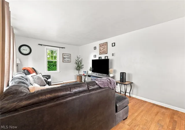 Photo 4 of Single family home for sale at 923 Myler Rd, East Liverpool, OH 43920 | MLS# 5242533 | Listing updated on 2026-09-12