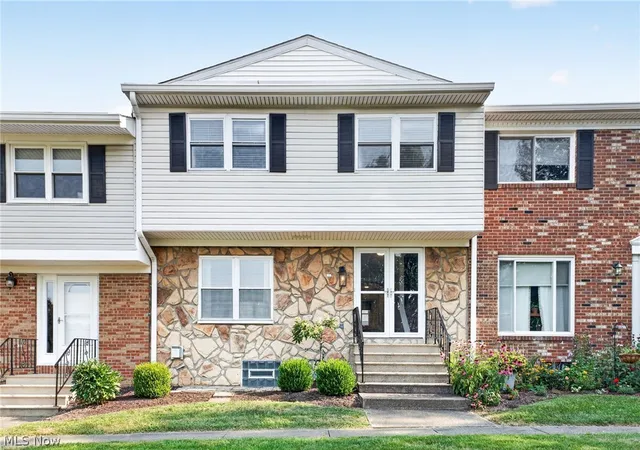 Condo for sale at 2040 Carlile Dr, Green, OH 44685 | MLS# 5242685