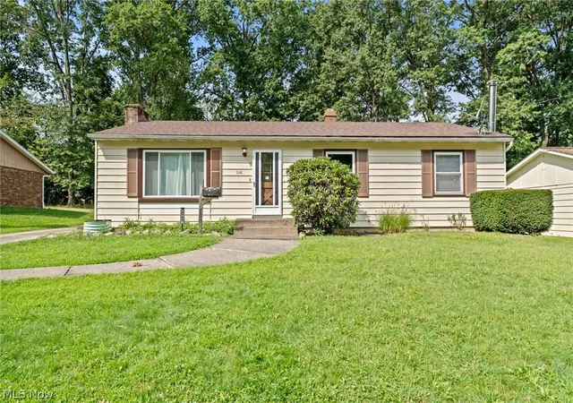 Photo 1 of Sale Pending at 3742 Seneca St, Stow, OH 44224 | MLS# 5241383 | Listing updated on 2026-09-07