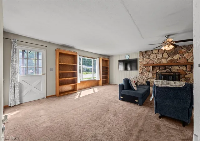 Photo 3 of Sale Pending at 3742 Seneca St, Stow, OH 44224 | MLS# 5241383 | Listing updated on 2026-09-07