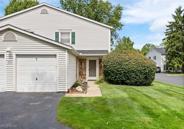 Photo 1 of Sale Pending at 135 Ivy Hl Dr #B-5, Medina, OH 44256 | MLS# 5242622 | Listing updated on 2026-09-10
