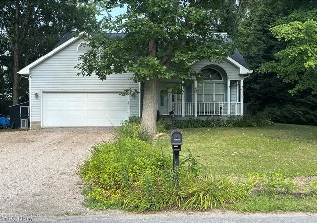 Photo 2 of Single family home for sale at 1355 Lake Vue, Roaming Shores, OH 44085 | MLS# 5238892 | Listing updated on 2026-09-10