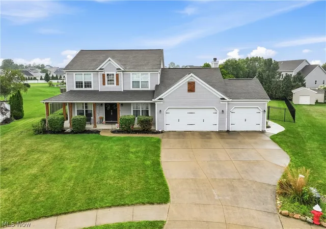 Photo 1 of Single family home for sale at 12530 Lineage Cir Nw, Uniontown, OH 44685 | MLS# 5242094 | Listing updated on 2026-09-15