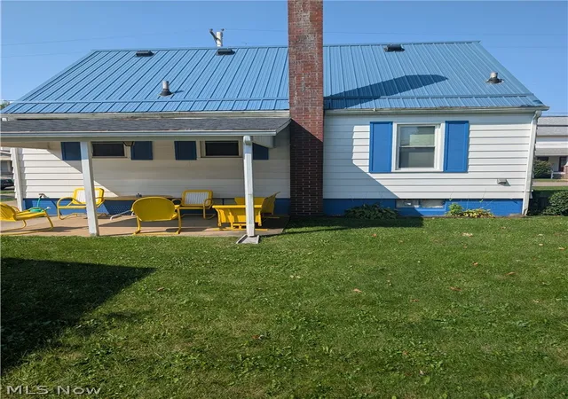 Photo 3 of Single family home for sale at 313 E Line St, Minerva, OH 44657 | MLS# 5242700 | Listing updated on 2026-09-25