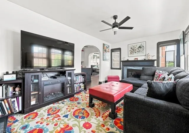 Photo 4 of Sale Pending at 4038 Sunset Blvd, Youngstown, OH 44512 | MLS# 5242505 | Listing updated on 2026-09-06